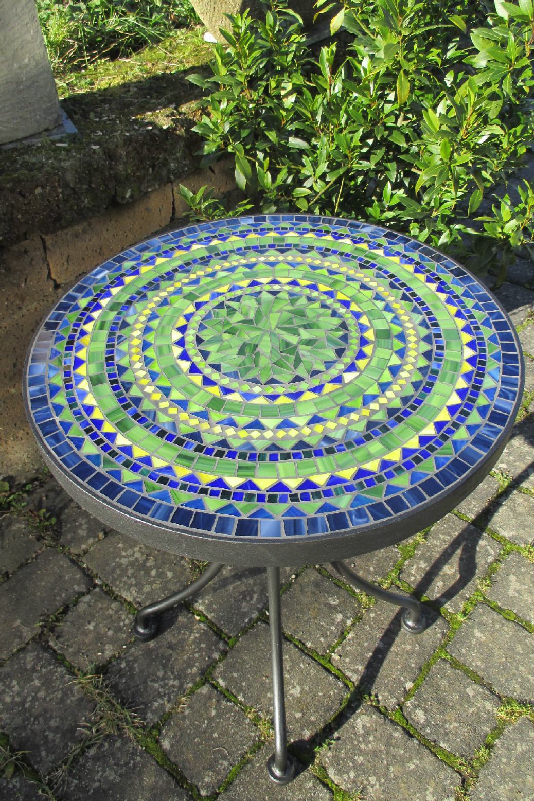 Runder Mosaiktisch Durchmesser 70 cm